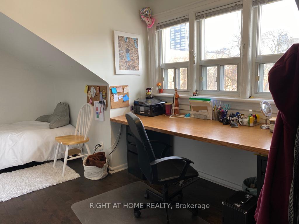 Photo 1 of Unit 2, 134 Huron Street, Toronto, Kensington-Chinatown — HOMEH