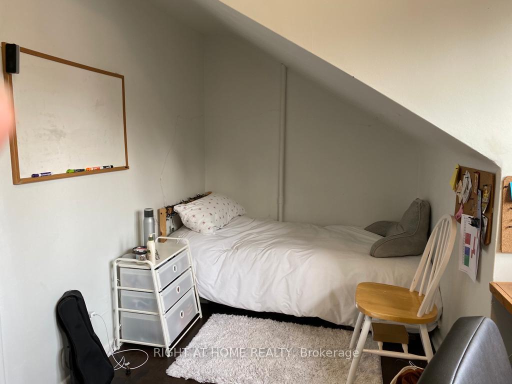 Photo 7 of Unit 2, 134 Huron Street, Toronto, Kensington-Chinatown — HOMEH