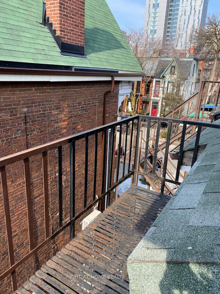 Photo 12 of Unit 2, 134 Huron Street, Toronto, Kensington-Chinatown — HOMEH