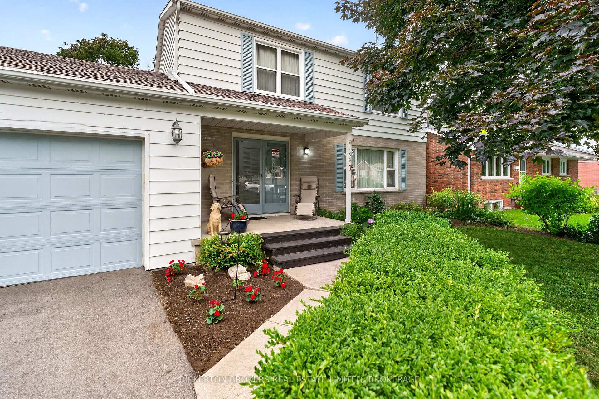Photo 3 of 160 Elmwood Drive, Gananoque, Gananoque — HOMEH