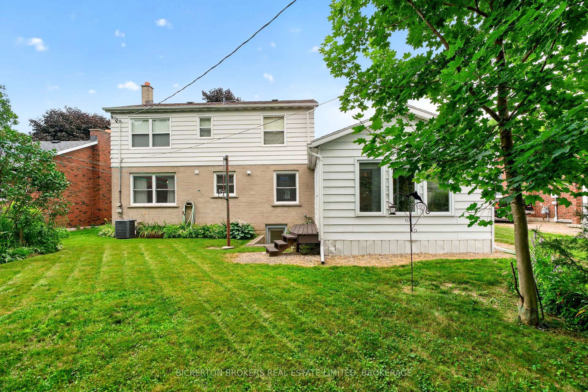 Photo 7 of 160 Elmwood Drive, Gananoque, Gananoque — HOMEH