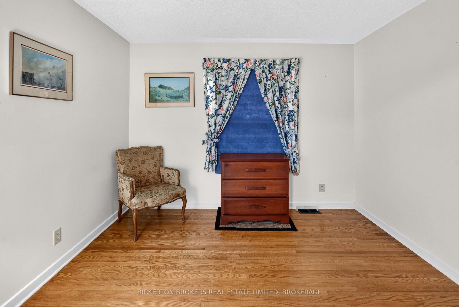 Photo 13 of 160 Elmwood Drive, Gananoque, Gananoque — HOMEH