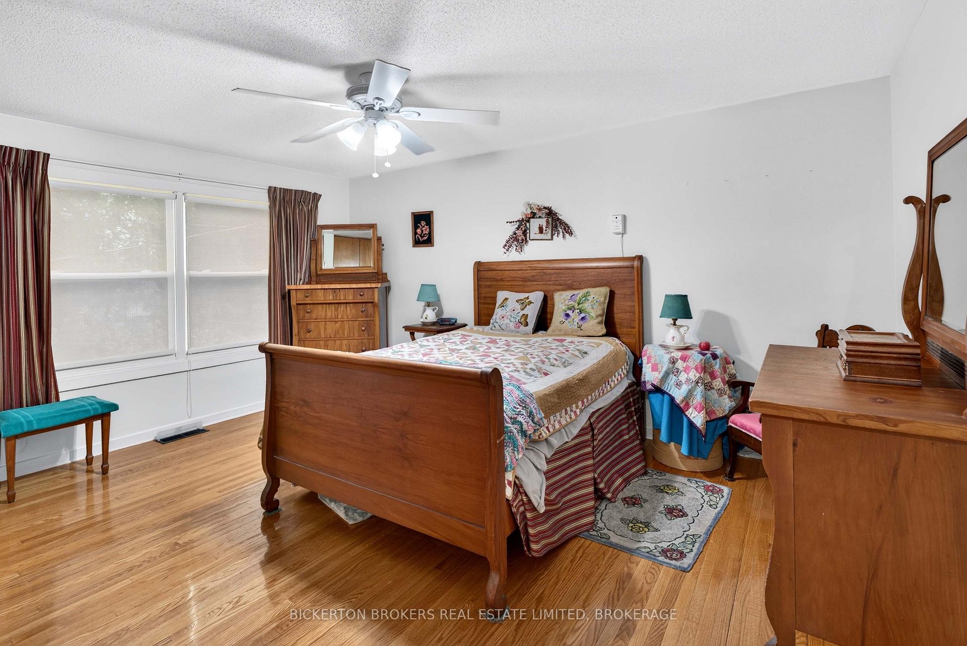Photo 19 of 160 Elmwood Drive, Gananoque, Gananoque — HOMEH