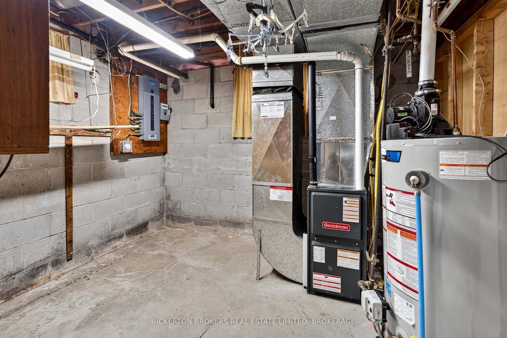 Photo 22 of 160 Elmwood Drive, Gananoque, Gananoque — HOMEH