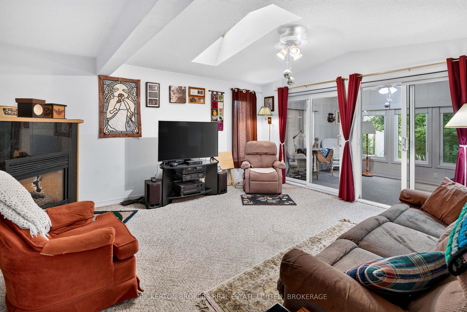 Photo 23 of 160 Elmwood Drive, Gananoque, Gananoque — HOMEH