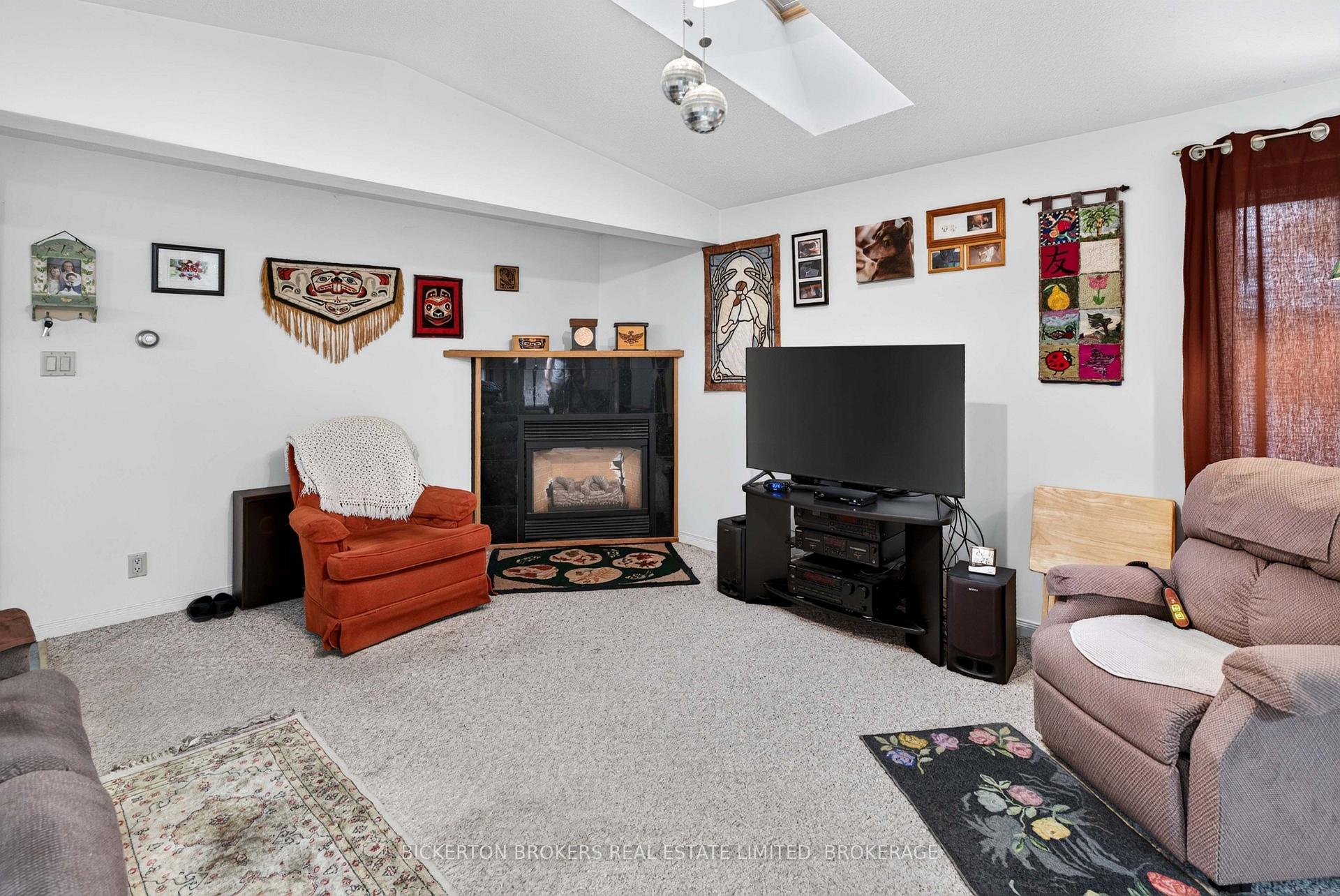 Photo 24 of 160 Elmwood Drive, Gananoque, Gananoque — HOMEH