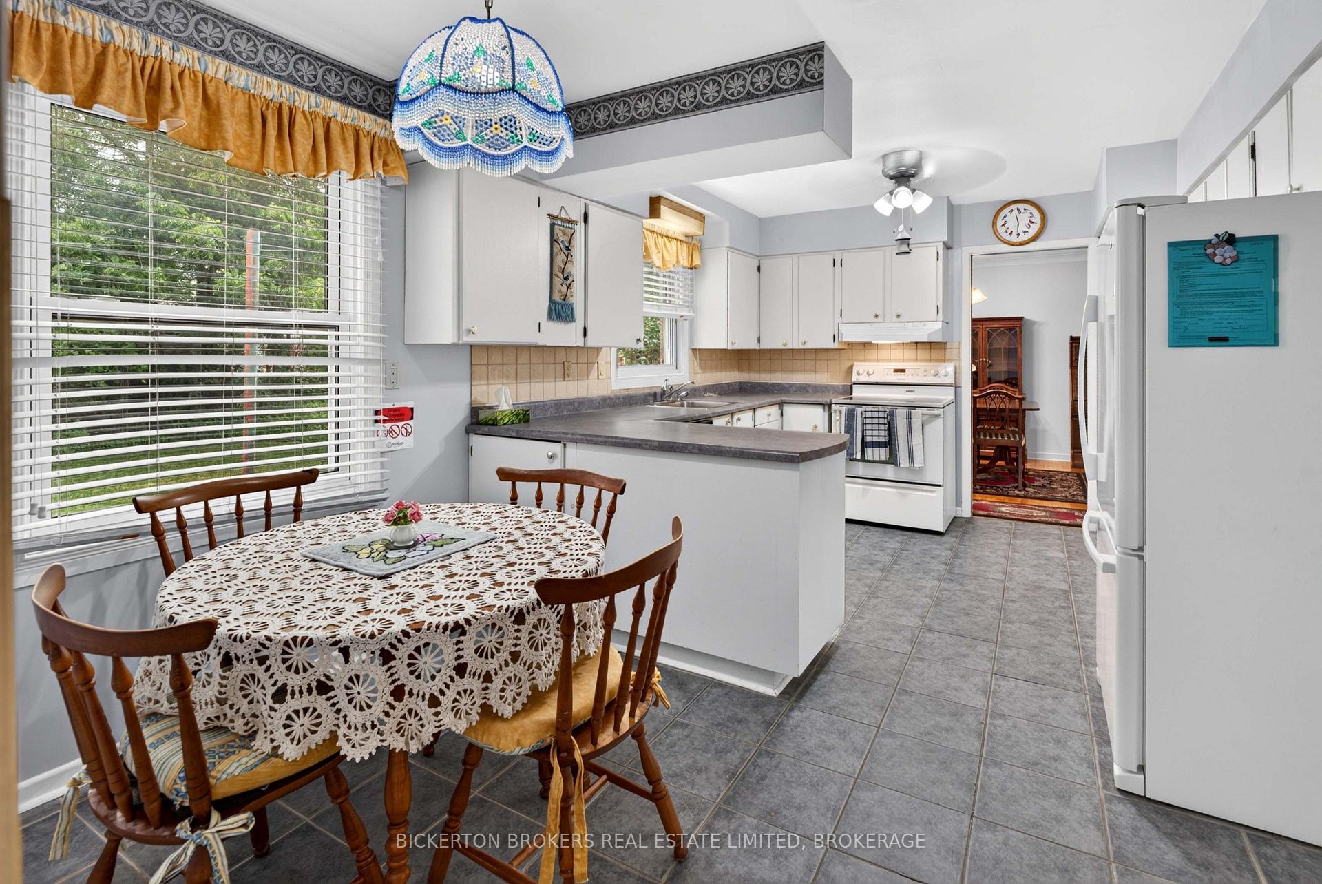Photo 28 of 160 Elmwood Drive, Gananoque, Gananoque — HOMEH