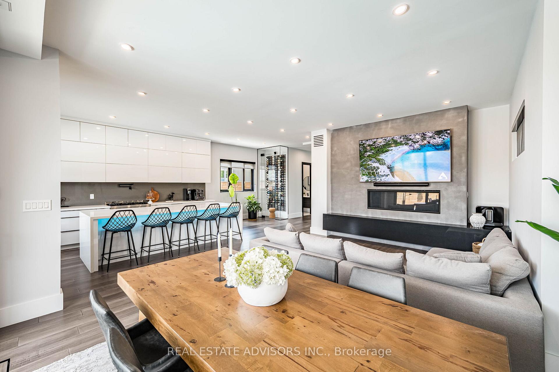 Photo 8 of 50 Beckwith Road E, Etobicoke, Eringate-Centennial-West Deane — HOMEH