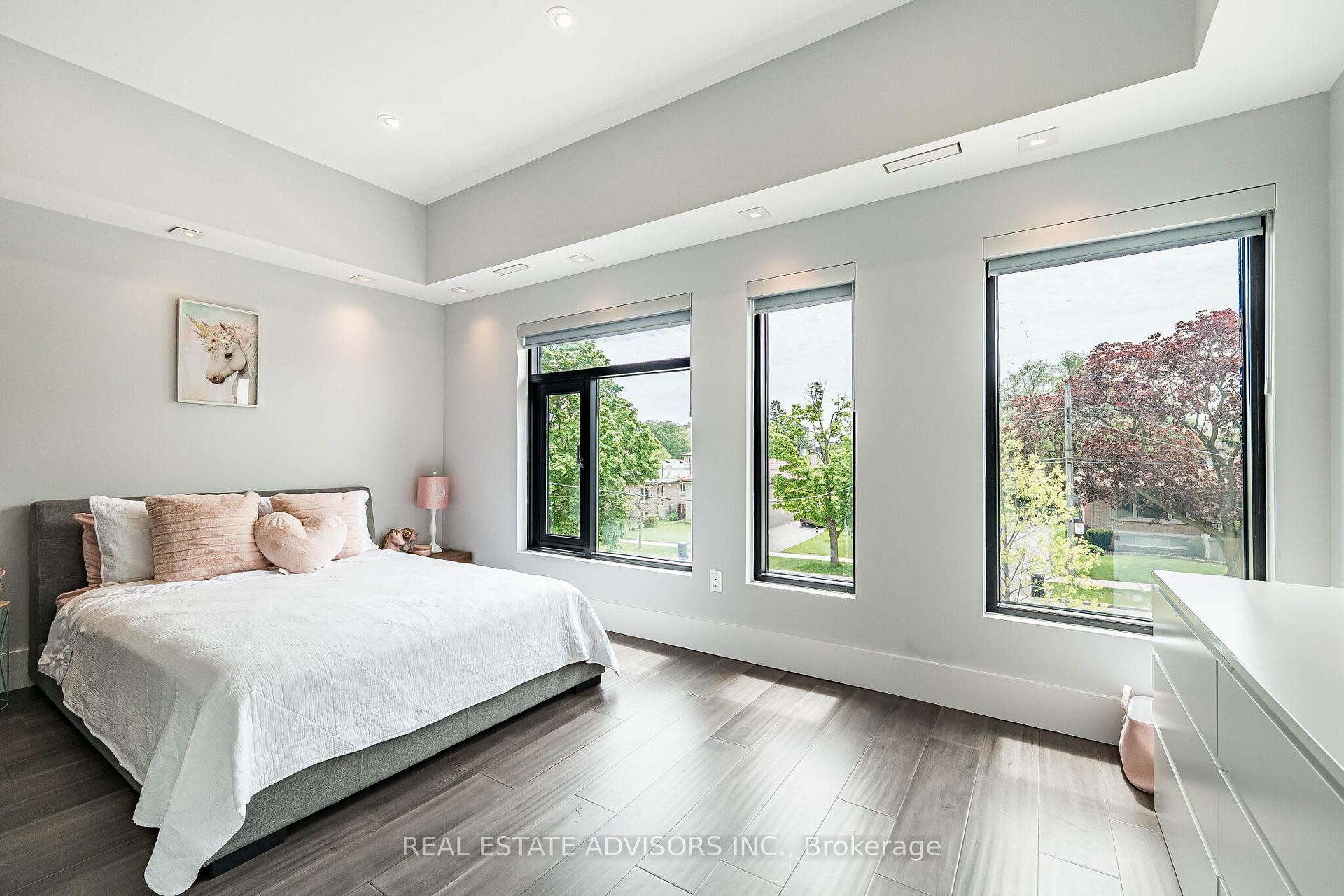 Photo 21 of 50 Beckwith Road E, Etobicoke, Eringate-Centennial-West Deane — HOMEH