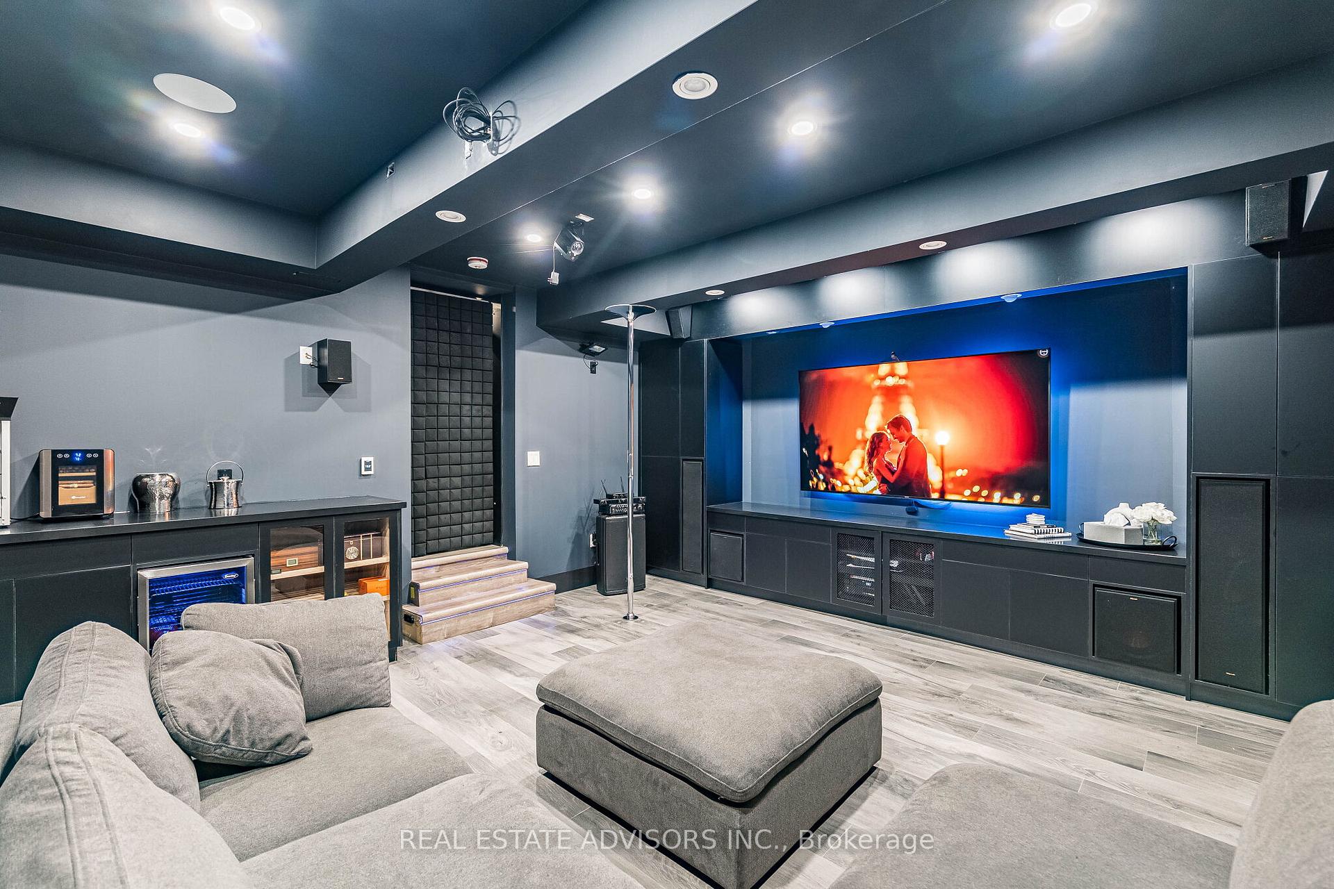 Photo 32 of 50 Beckwith Road E, Etobicoke, Eringate-Centennial-West Deane — HOMEH