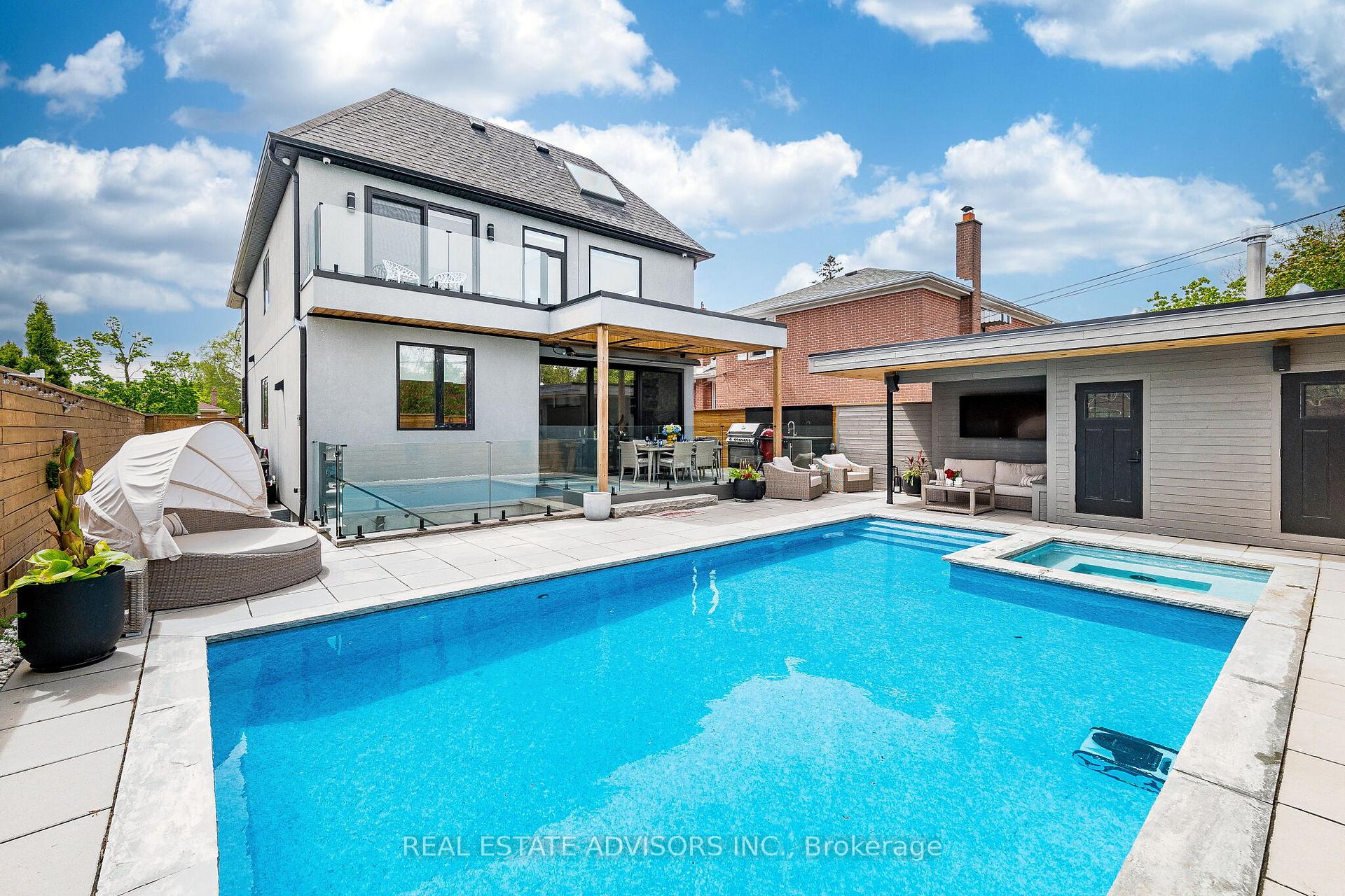 Photo 35 of 50 Beckwith Road E, Etobicoke, Eringate-Centennial-West Deane — HOMEH