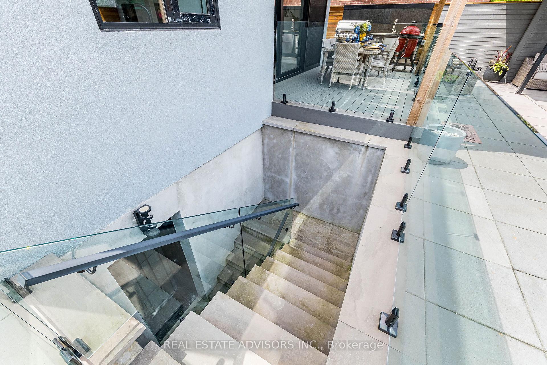 Photo 43 of 50 Beckwith Road E, Etobicoke, Eringate-Centennial-West Deane — HOMEH