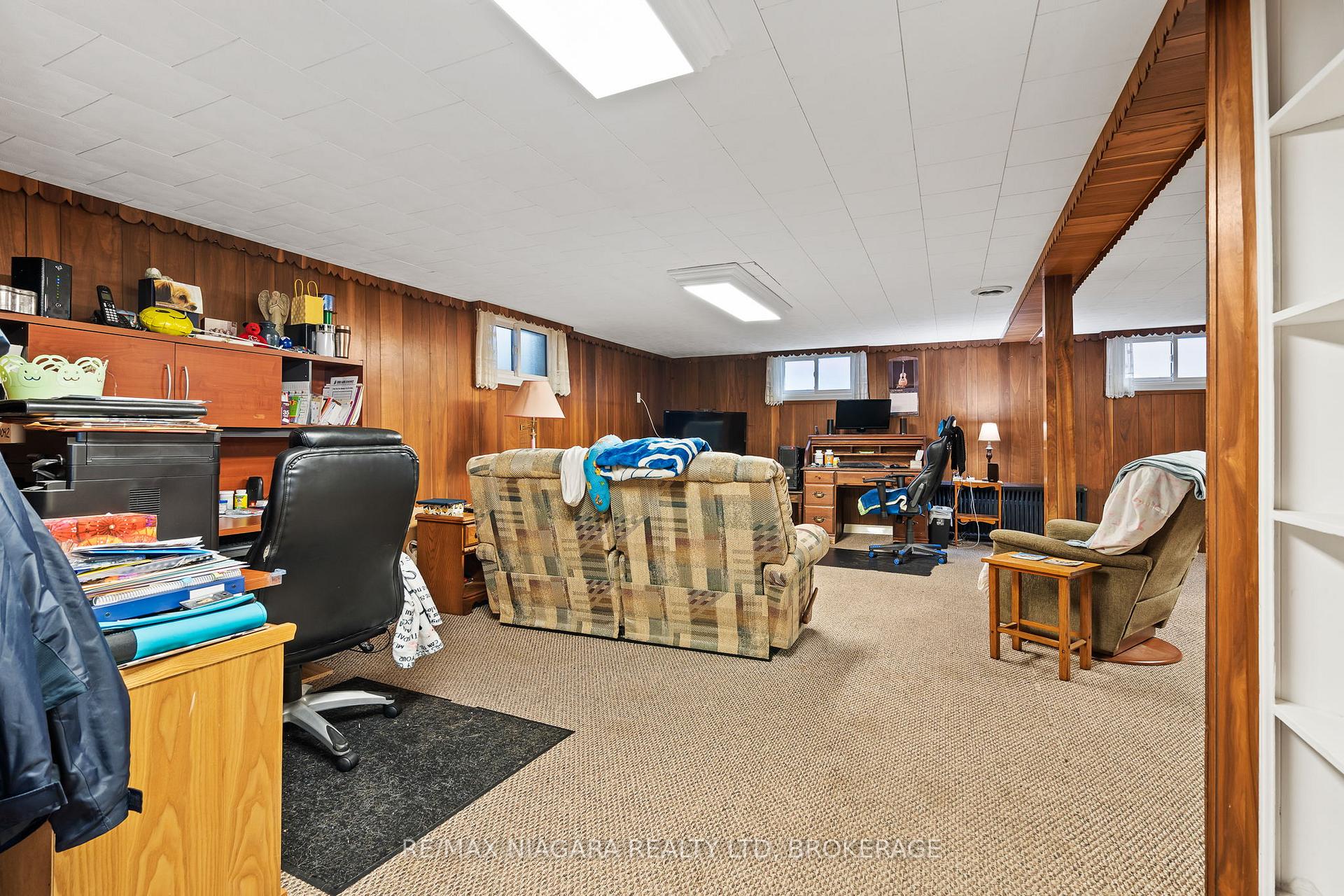 Photo 14 of 419 Steele Street, Port Colborne, Sugarloaf — HOMEH