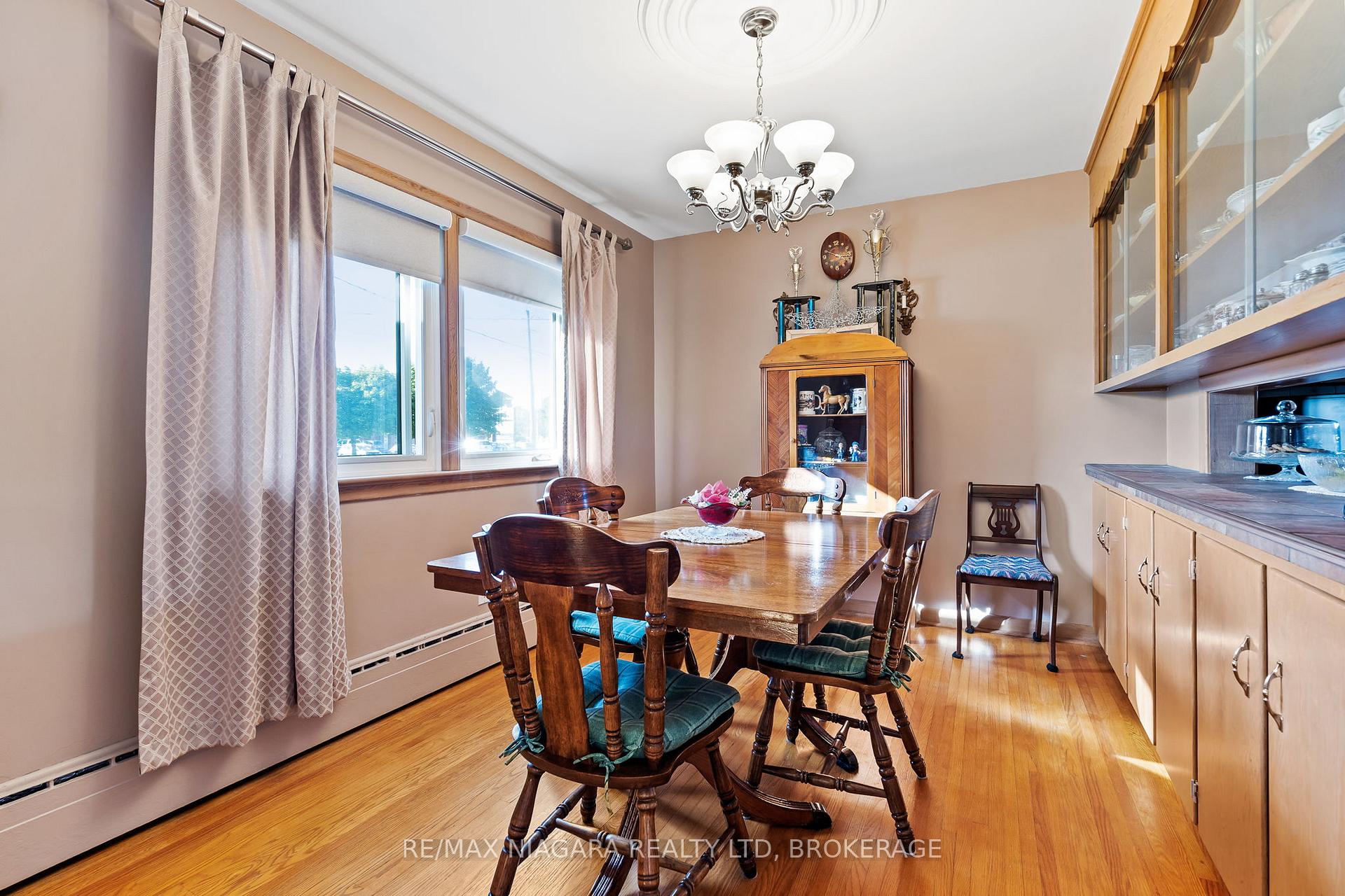 Photo 7 of 419 Steele Street, Port Colborne, Sugarloaf — HOMEH