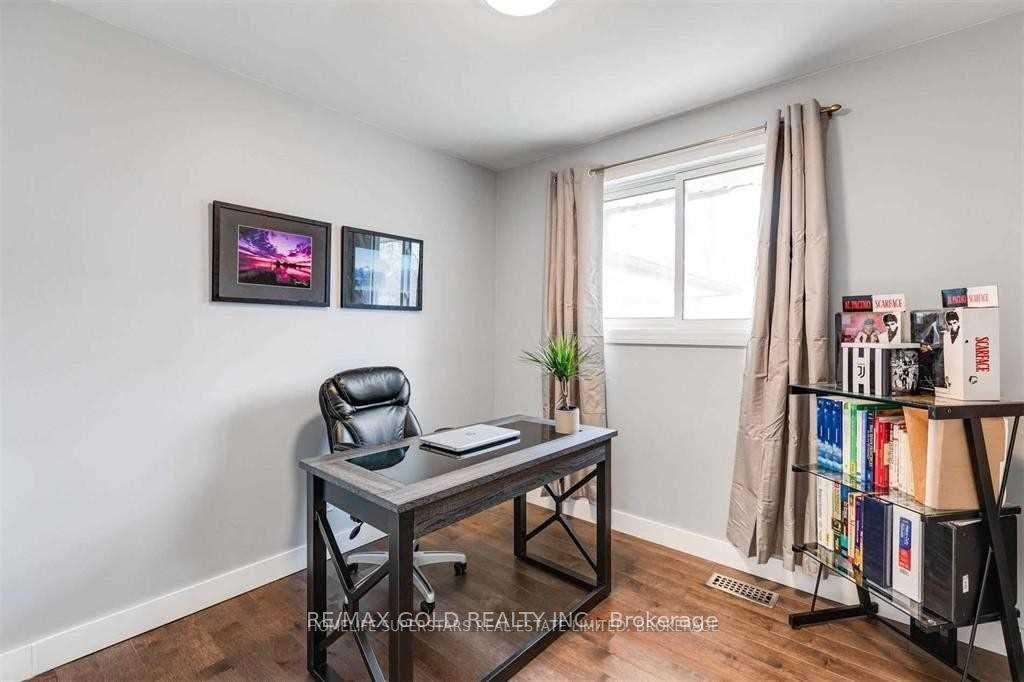 Photo 10 of 3472 Rexway Drive, Burlington, Roseland — HOMEH
