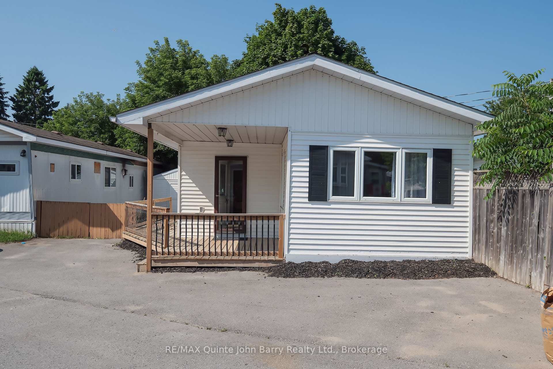 Photo 2 of Unit 54, 63 Whites Road, Quinte West, Sidney Ward — HOMEH