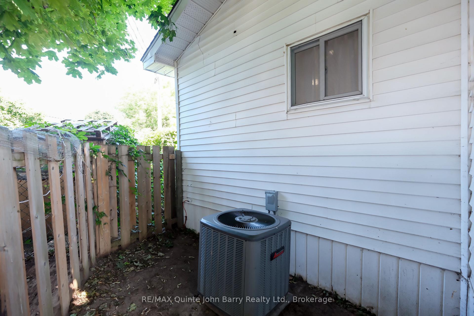 Photo 27 of Unit 54, 63 Whites Road, Quinte West, Sidney Ward — HOMEH