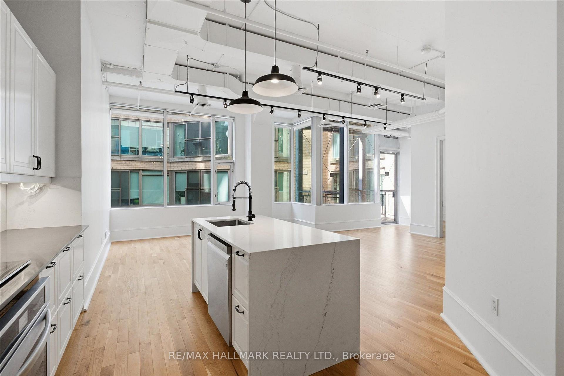 Photo 6 of Unit 306, 477 Richmond Street W, Toronto, Waterfront Communities — HOMEH
