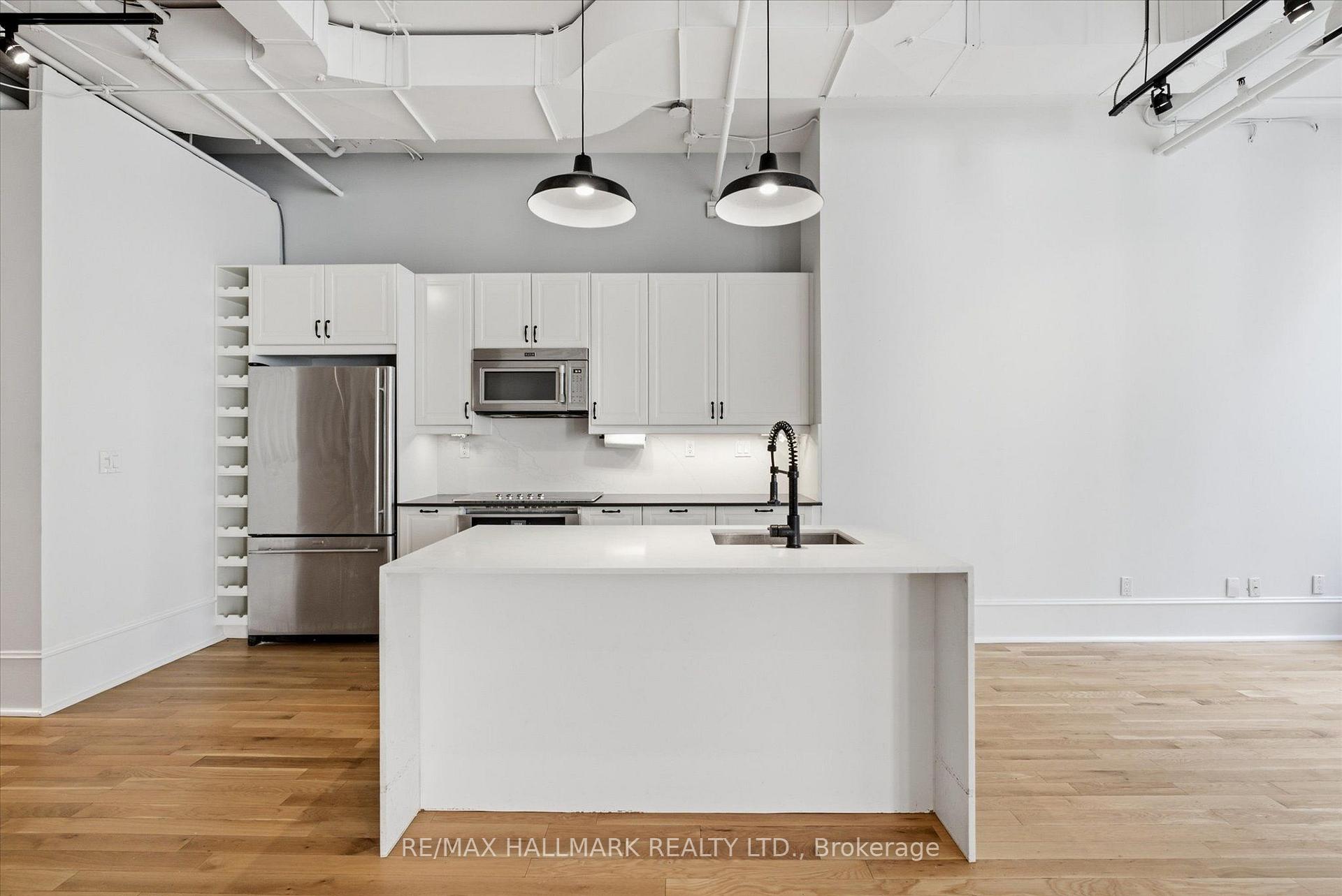 Photo 7 of Unit 306, 477 Richmond Street W, Toronto, Waterfront Communities — HOMEH