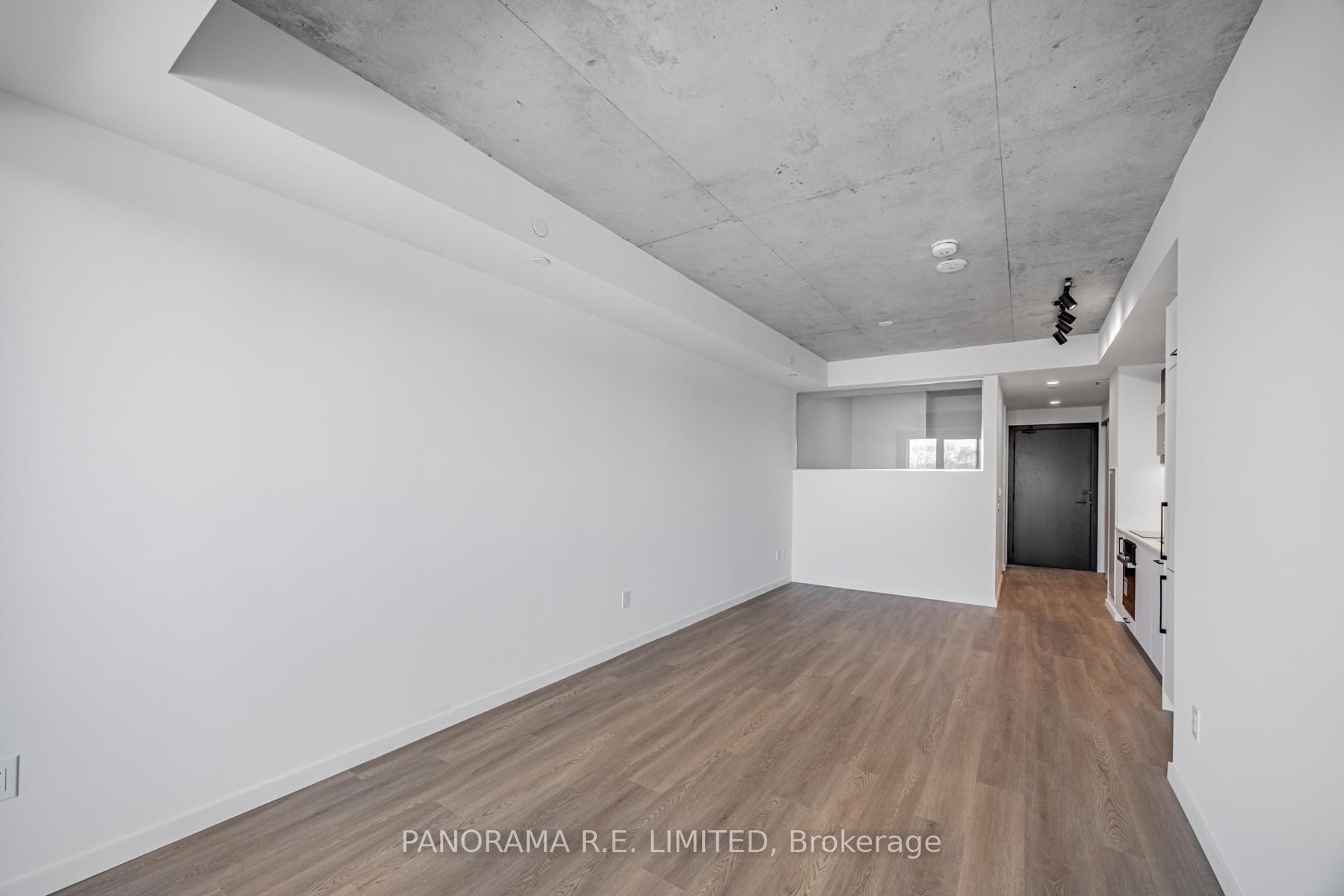 Photo 4 of Unit 415, 689 The Queensway, Etobicoke, Stonegate-Queensway — HOMEH