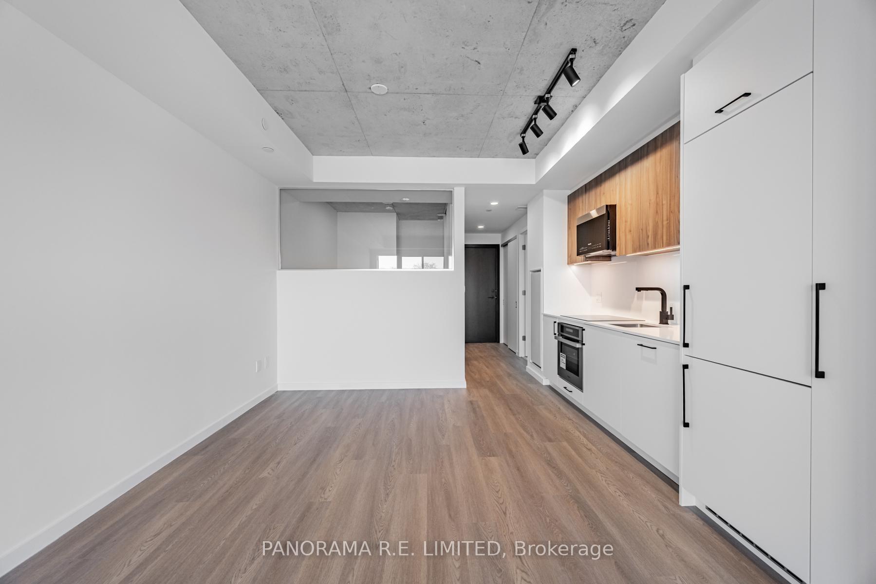 Photo 7 of Unit 415, 689 The Queensway, Etobicoke, Stonegate-Queensway — HOMEH