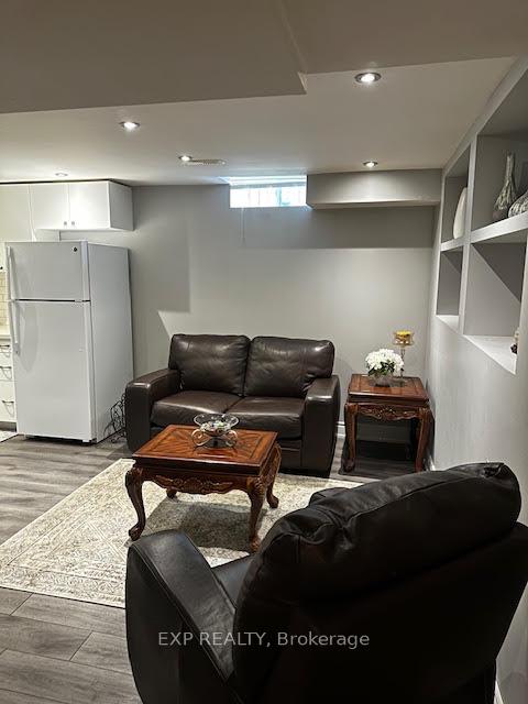 Photo 5 of Unit Bsmt., 49 Governor Crescent, Vaughan, East Woodbridge — HOMEH