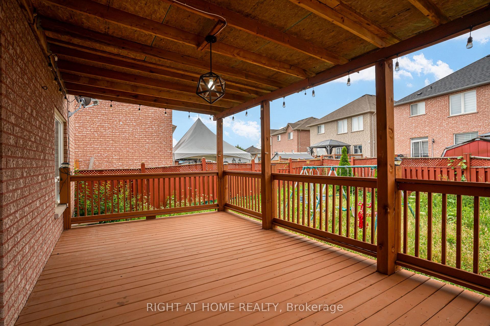 Photo 29 of 6 Hidden Peak Drive, Brampton, Sandringham-Wellington — HOMEH