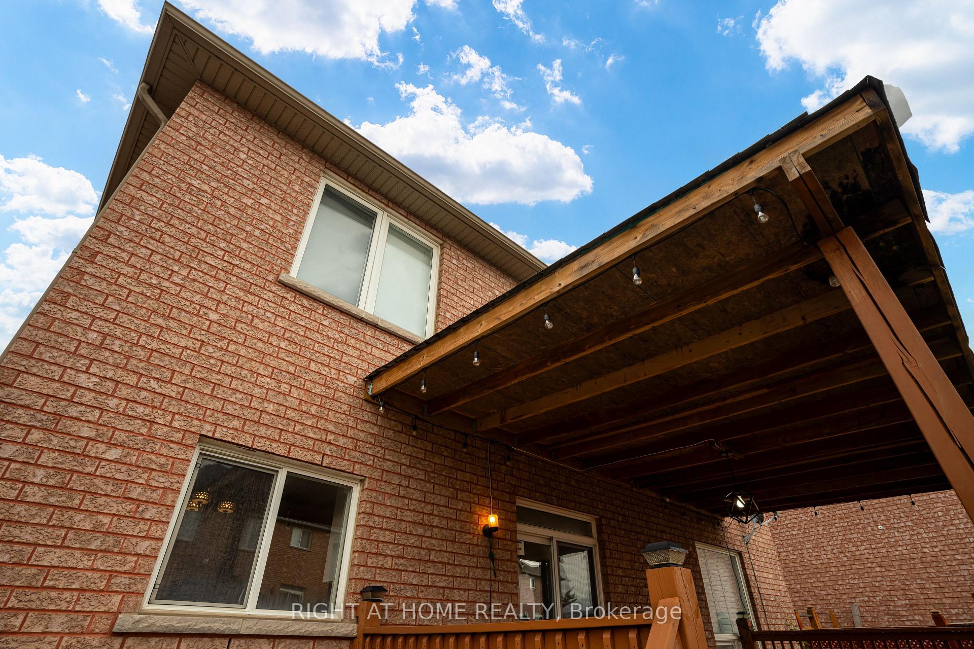 Photo 34 of 6 Hidden Peak Drive, Brampton, Sandringham-Wellington — HOMEH
