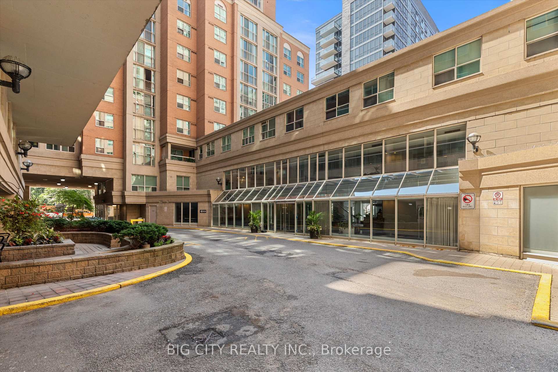 Photo 2 of Unit 556, 313 Richmond Street E, Toronto, Moss Park — HOMEH