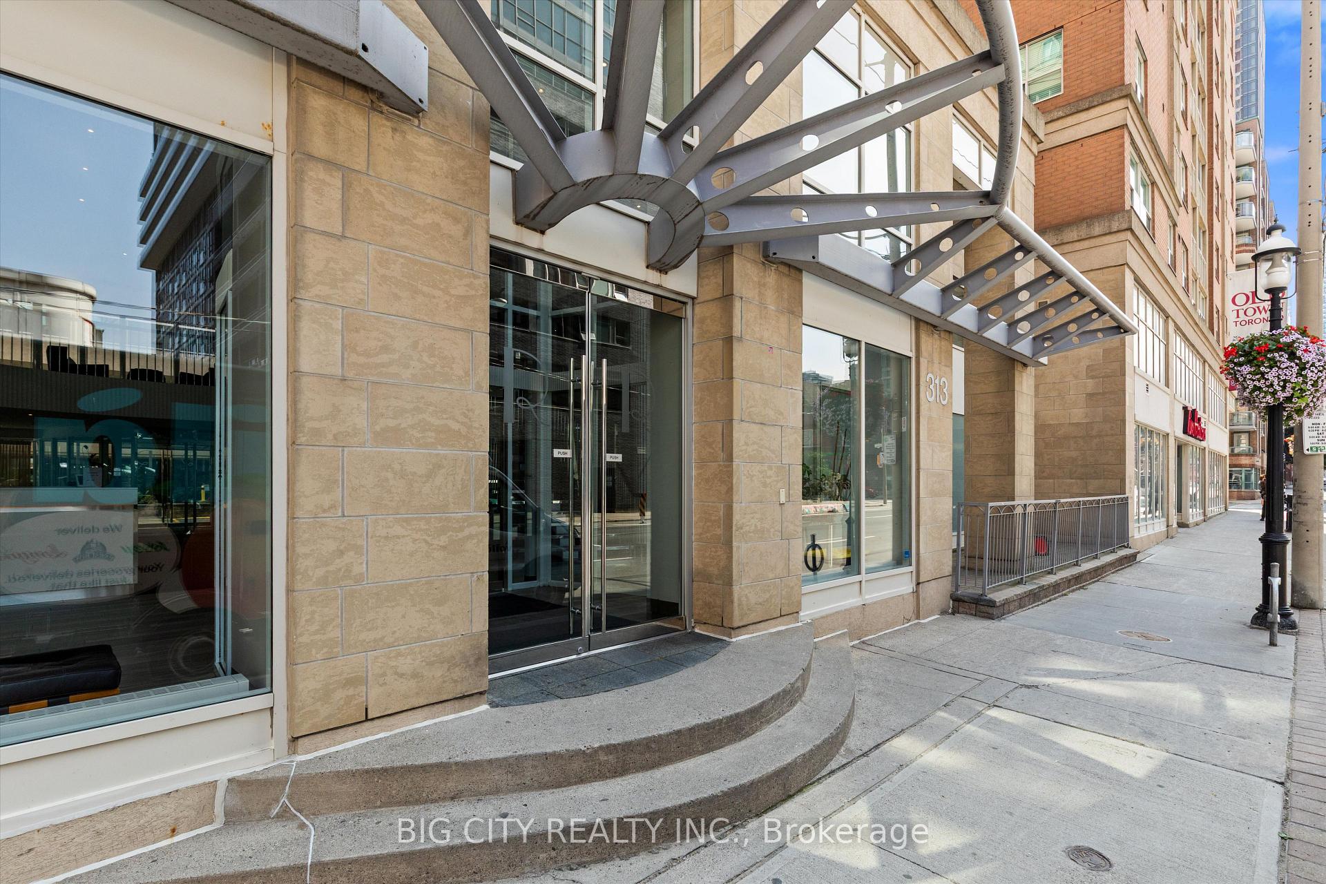 Photo 5 of Unit 556, 313 Richmond Street E, Toronto, Moss Park — HOMEH