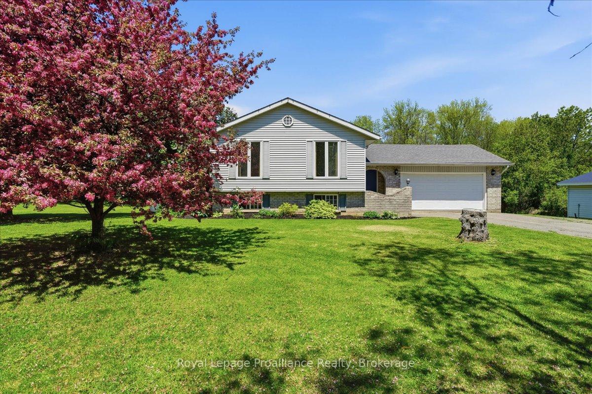 Photo 3 of 205 Bethel Road, Belleville, Thurlow Ward — HOMEH