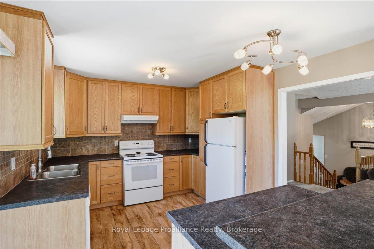 Photo 4 of 205 Bethel Road, Belleville, Thurlow Ward — HOMEH