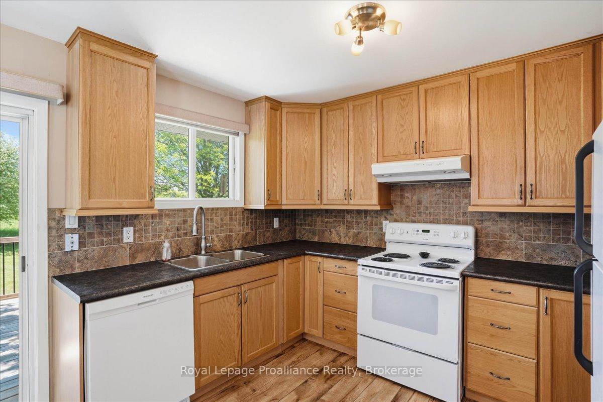 Photo 5 of 205 Bethel Road, Belleville, Thurlow Ward — HOMEH