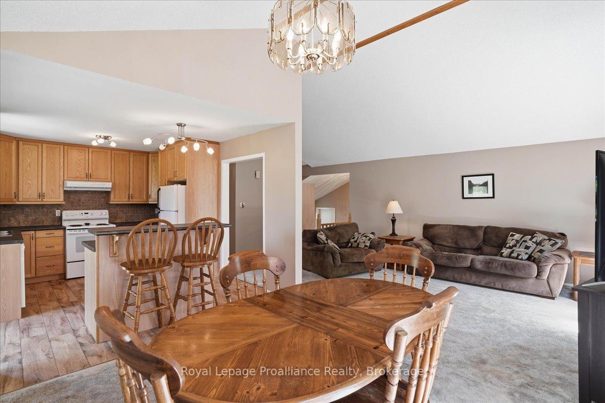 Photo 8 of 205 Bethel Road, Belleville, Thurlow Ward — HOMEH