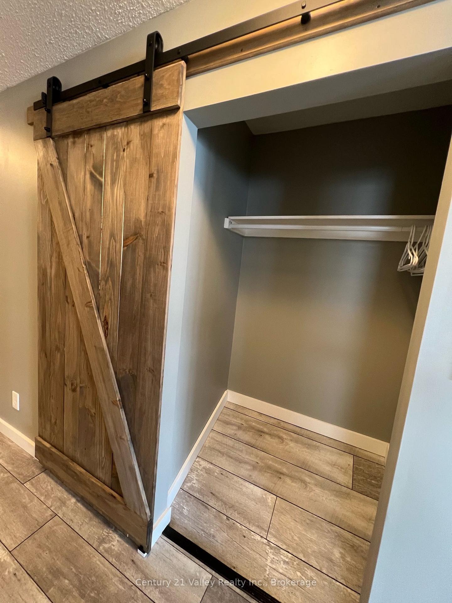Photo 17 of 689 Fourth Street, Renfrew, Renfrew — HOMEH