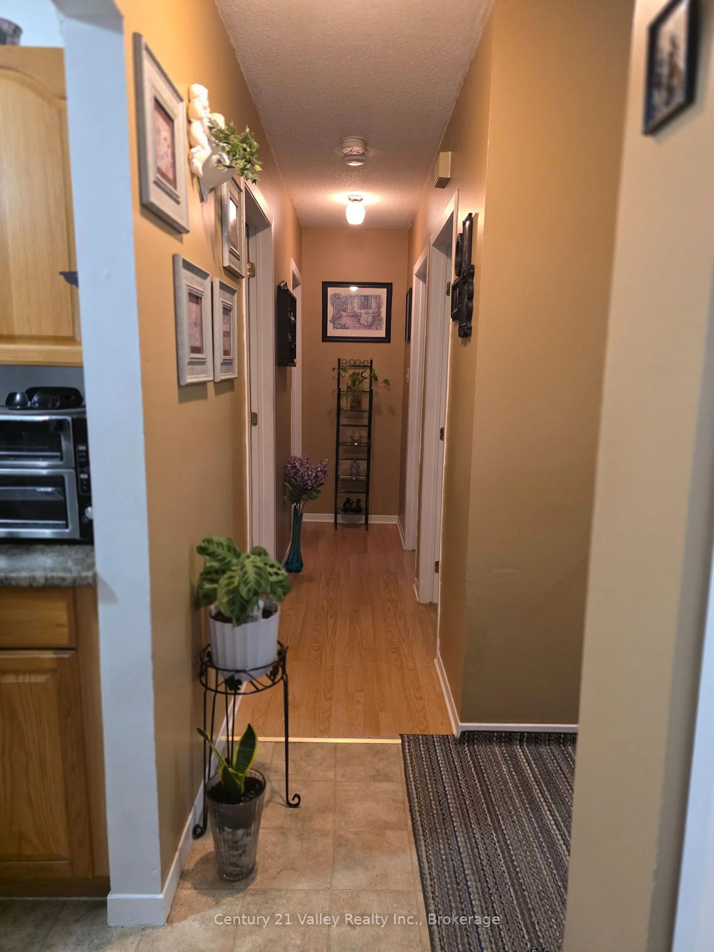Photo 27 of 689 Fourth Street, Renfrew, Renfrew — HOMEH