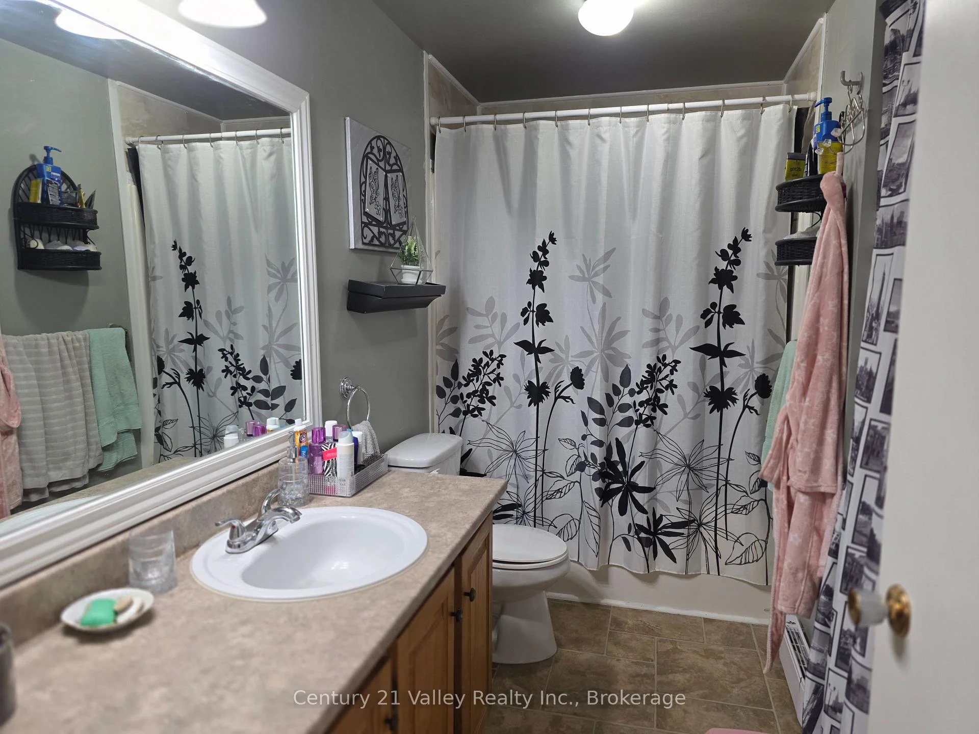 Photo 30 of 689 Fourth Street, Renfrew, Renfrew — HOMEH