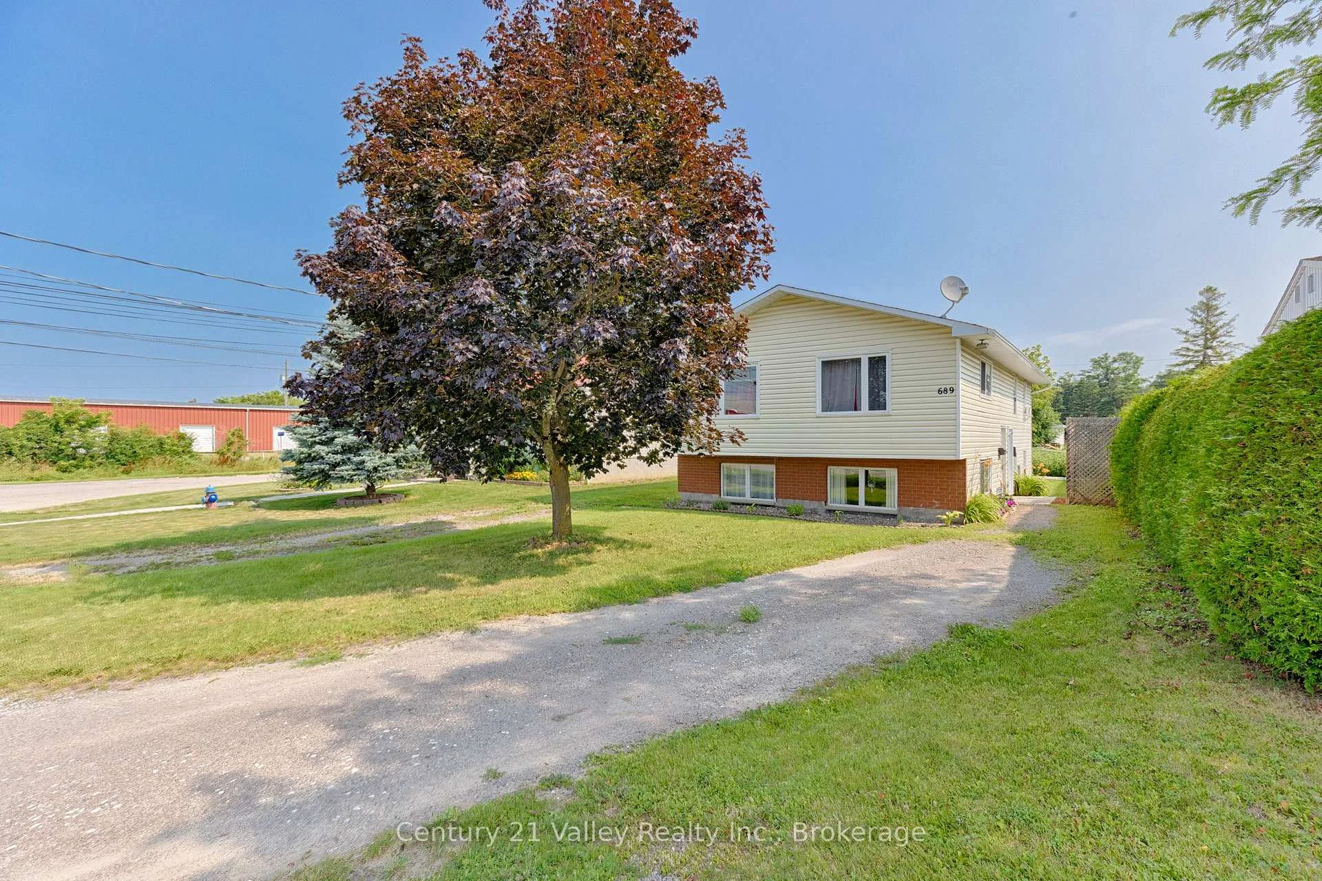 Photo of 689 Fourth Street