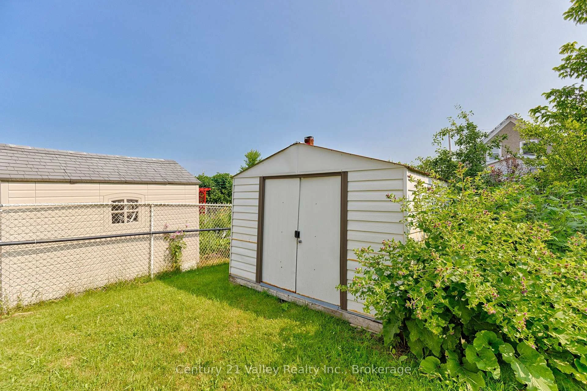 Photo 8 of 689 Fourth Street, Renfrew, Renfrew — HOMEH