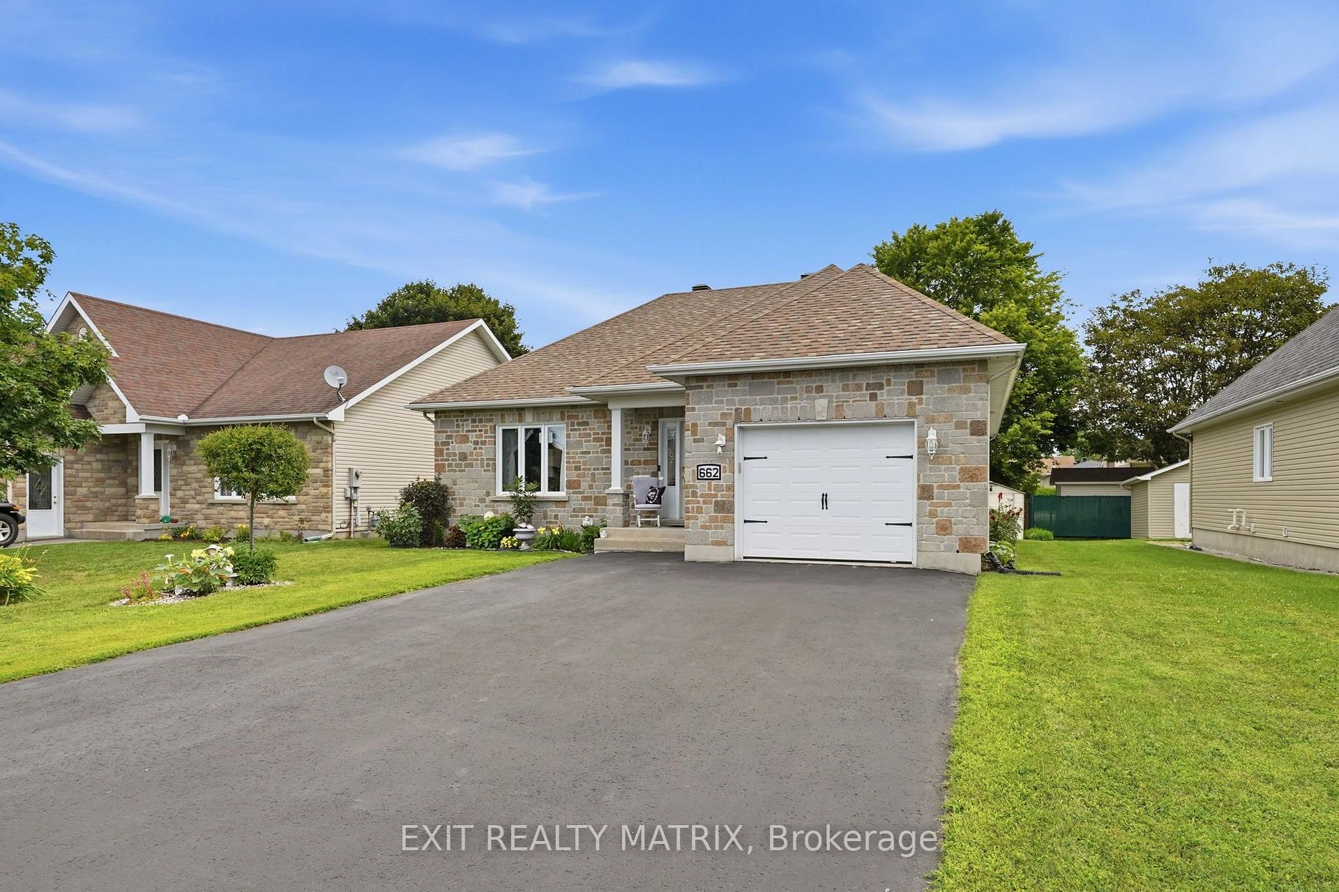 Photo 2 of 662 Des Erables Promenade, Casselman, Casselman — HOMEH