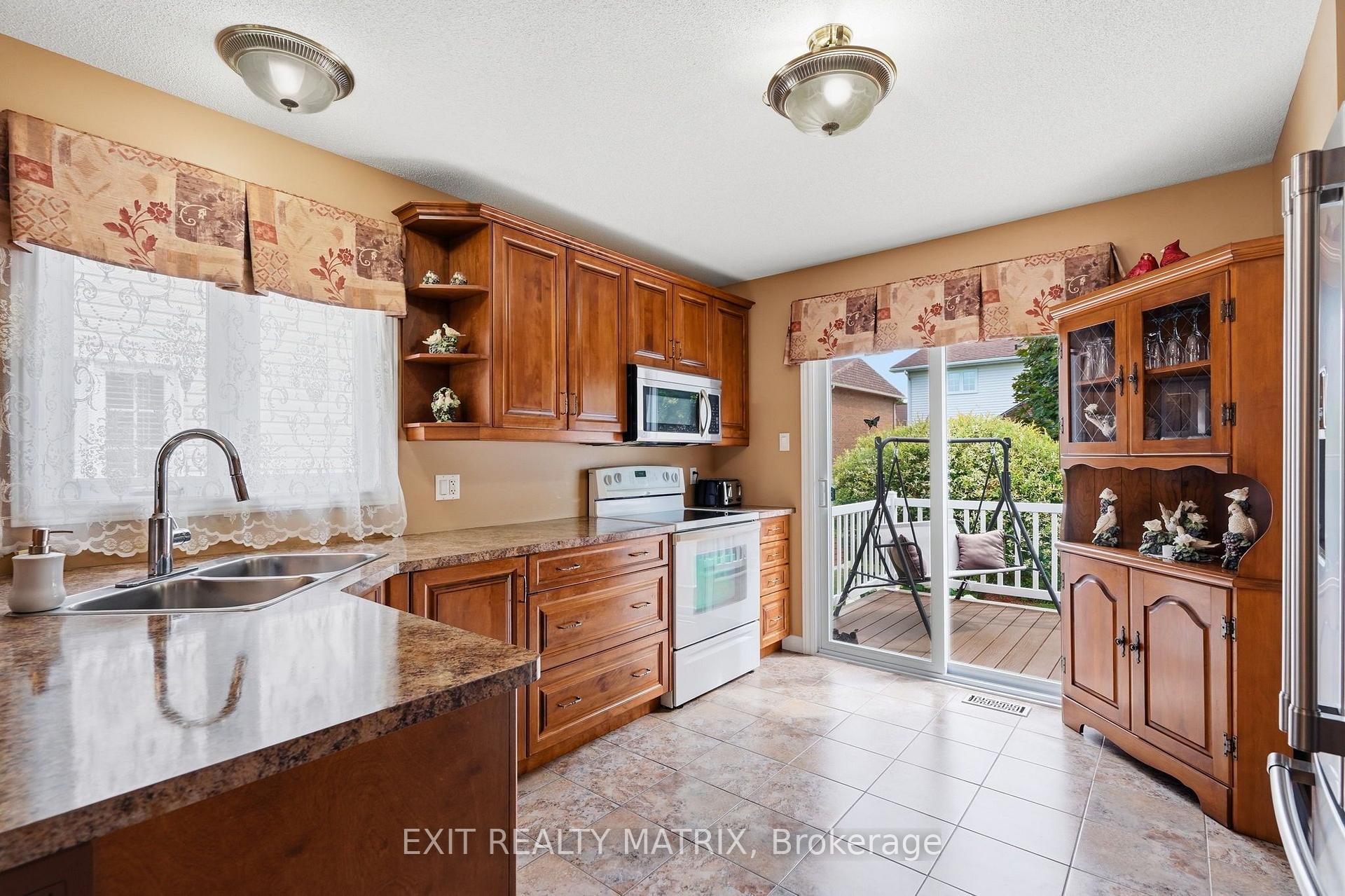 Photo 14 of 662 Des Erables Promenade, Casselman, Casselman — HOMEH