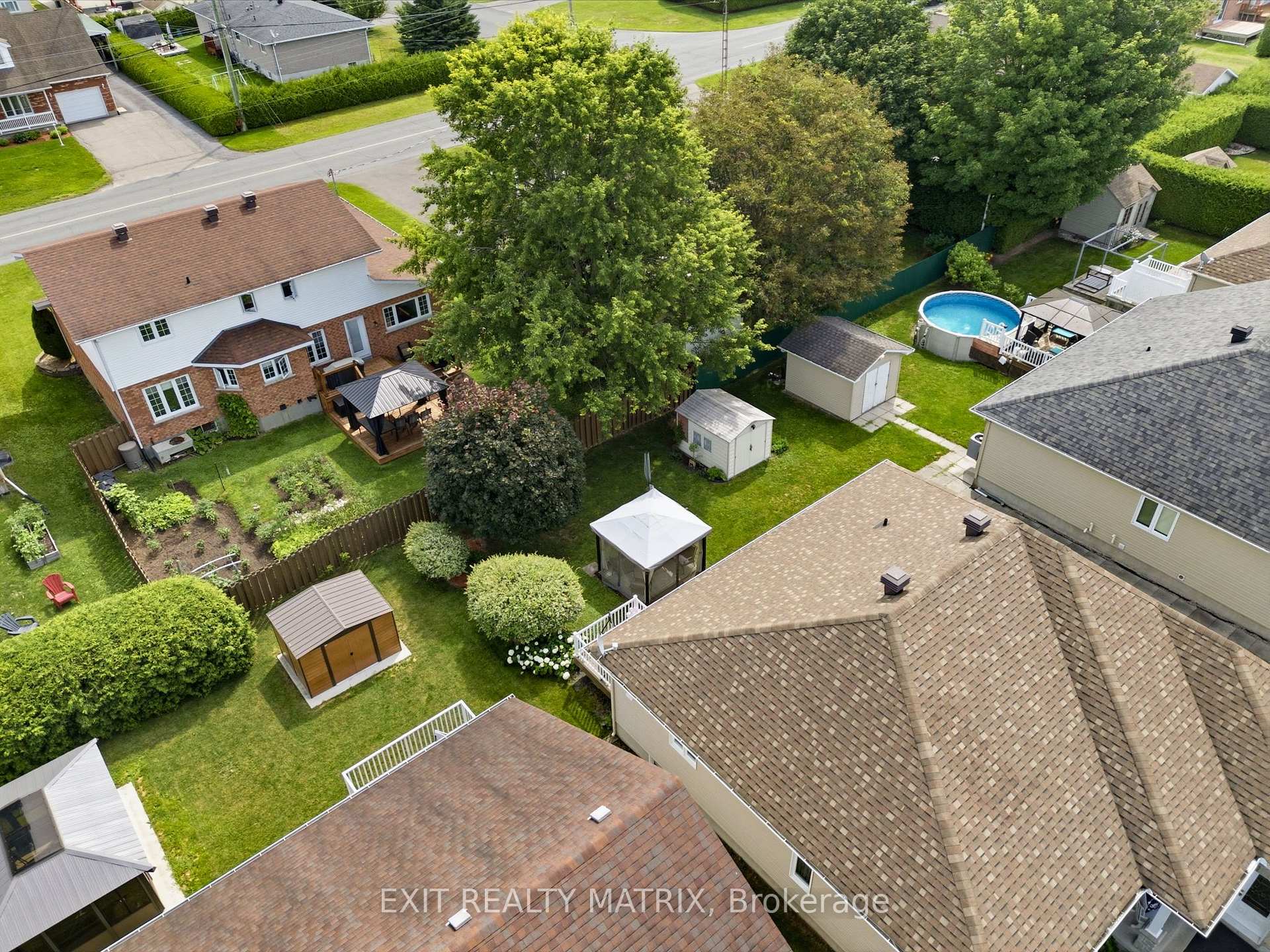 Photo 35 of 662 Des Erables Promenade, Casselman, Casselman — HOMEH