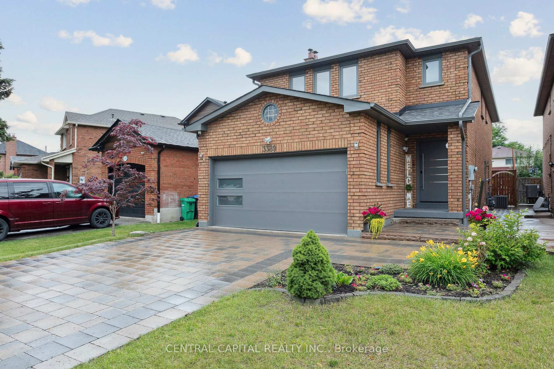 Photo 2 of 3389 Hargrove Road, Mississauga, Erin Mills — HOMEH
