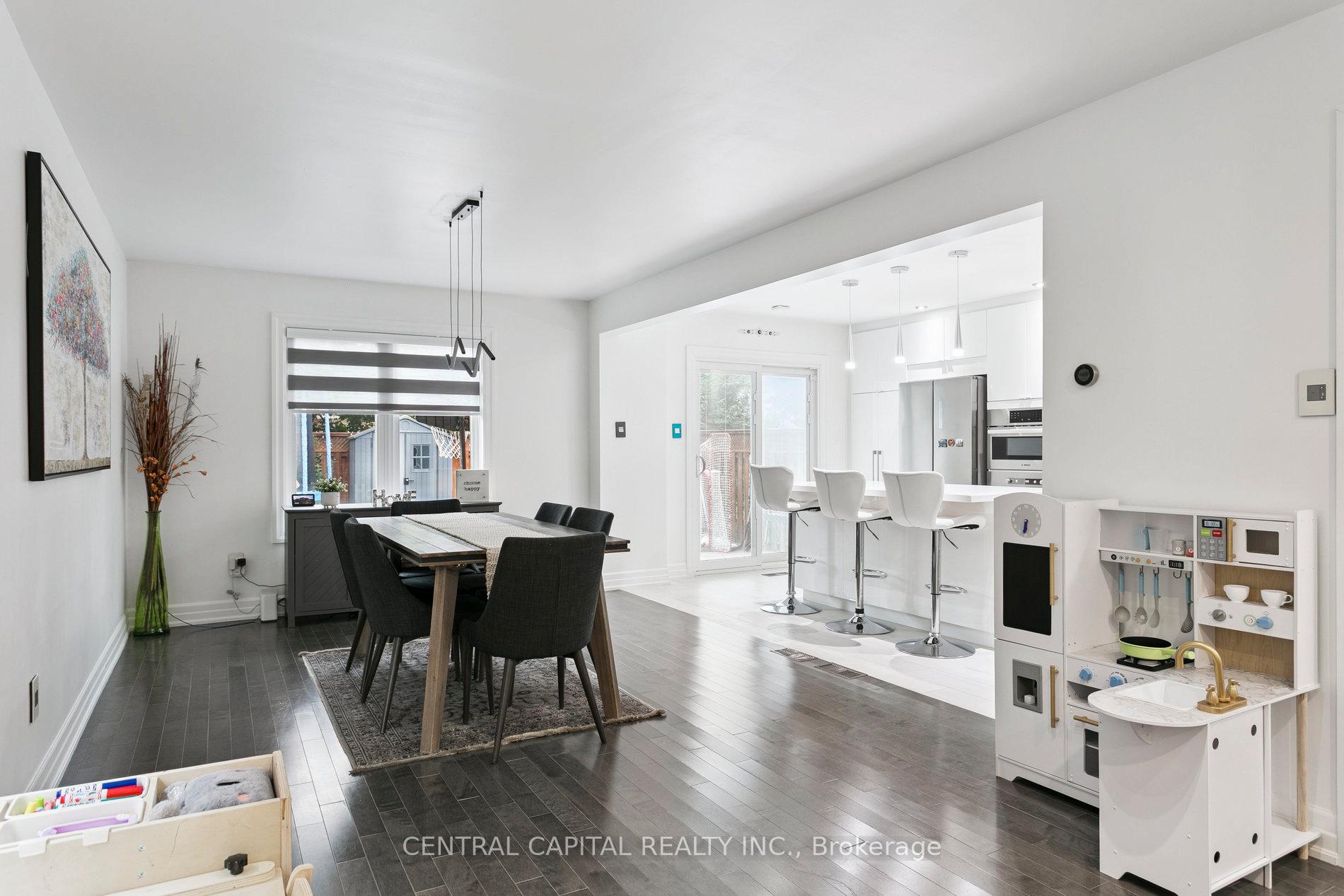 Photo 10 of 3389 Hargrove Road, Mississauga, Erin Mills — HOMEH