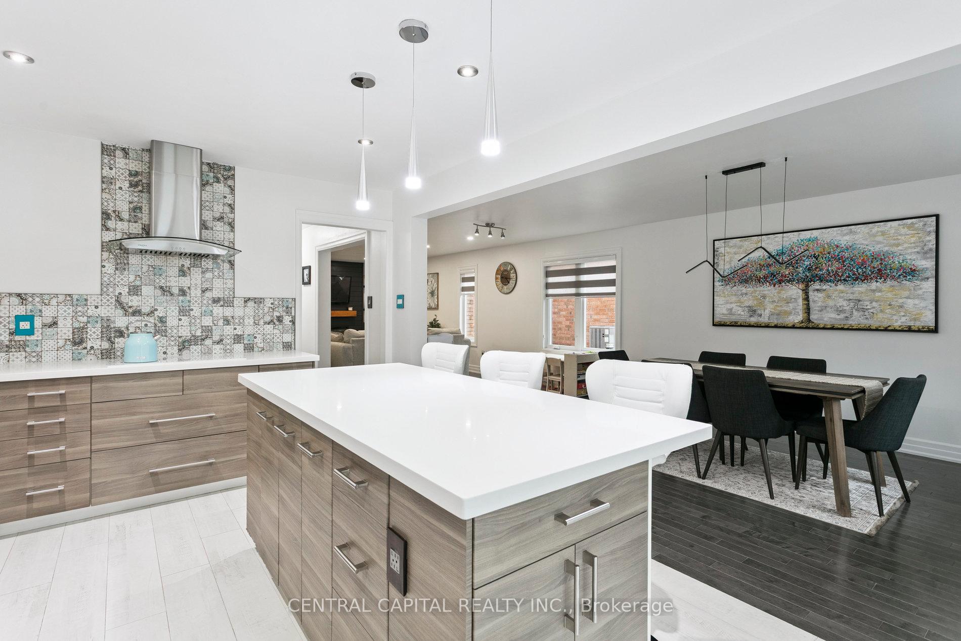 Photo 14 of 3389 Hargrove Road, Mississauga, Erin Mills — HOMEH
