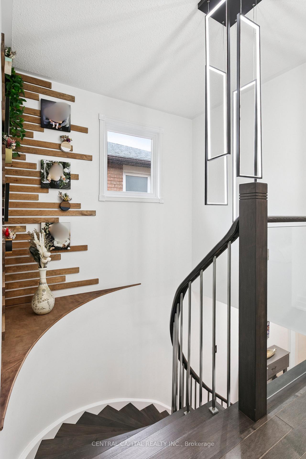 Photo 19 of 3389 Hargrove Road, Mississauga, Erin Mills — HOMEH