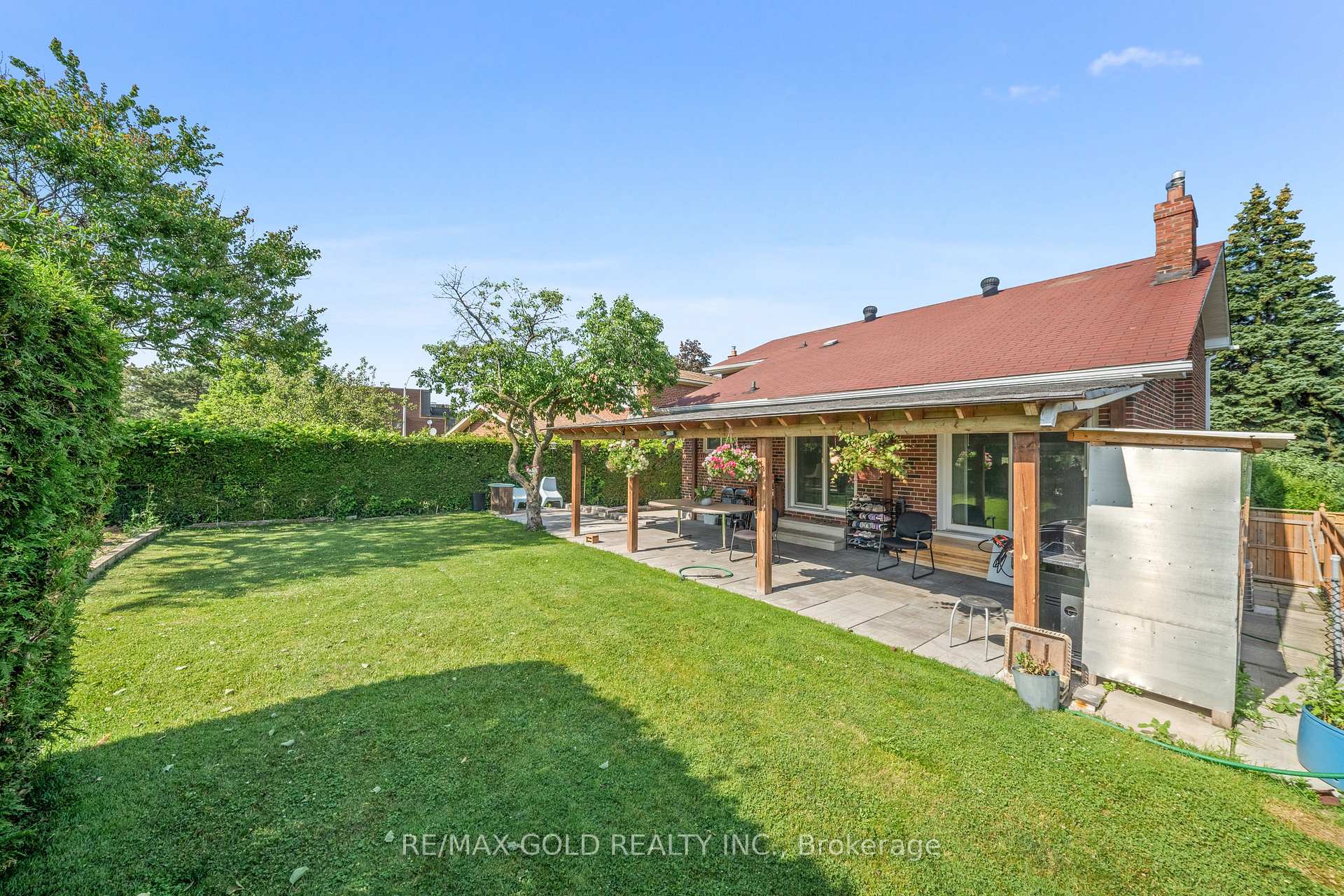 Photo 27 of 4 Collingdale Road, Etobicoke, Mount Olive-Silverstone-Jamestown — HOMEH