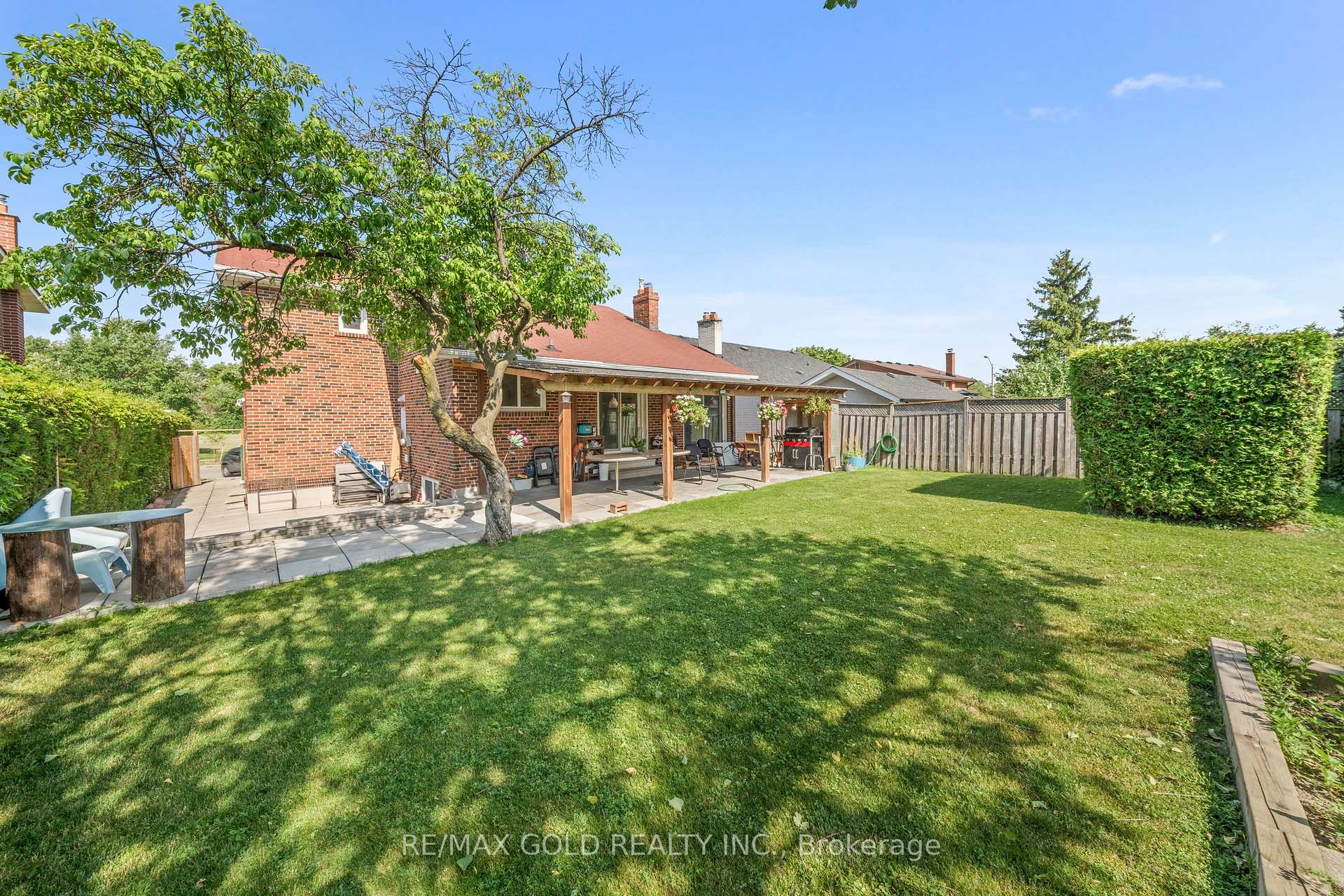 Photo 28 of 4 Collingdale Road, Etobicoke, Mount Olive-Silverstone-Jamestown — HOMEH