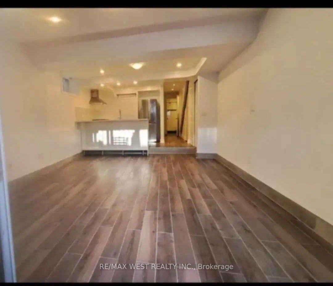 Photo 2 of Unit Lower, 64 Galt Avenue, Toronto, South Riverdale — HOMEH