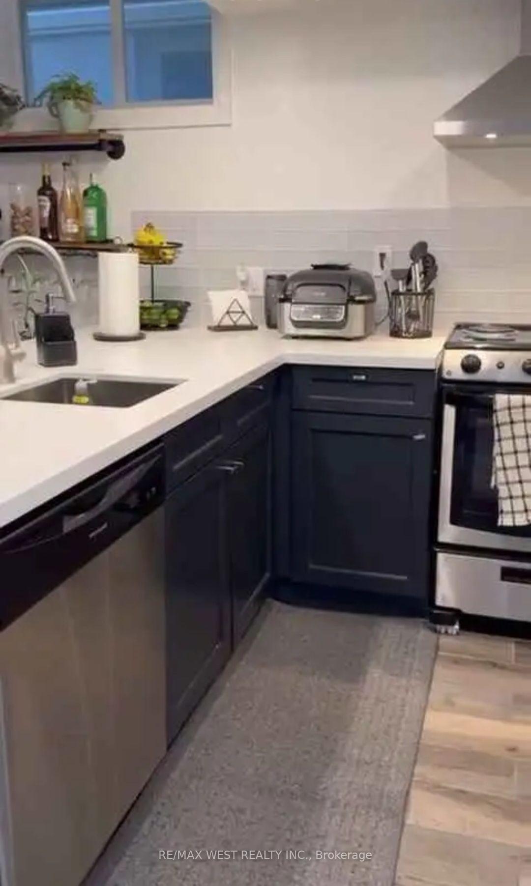 Photo 7 of Unit Lower, 64 Galt Avenue, Toronto, South Riverdale — HOMEH